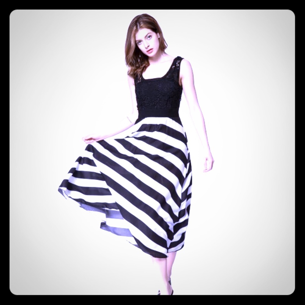 Black and White Lace Top Striped Maxi Dress!!!